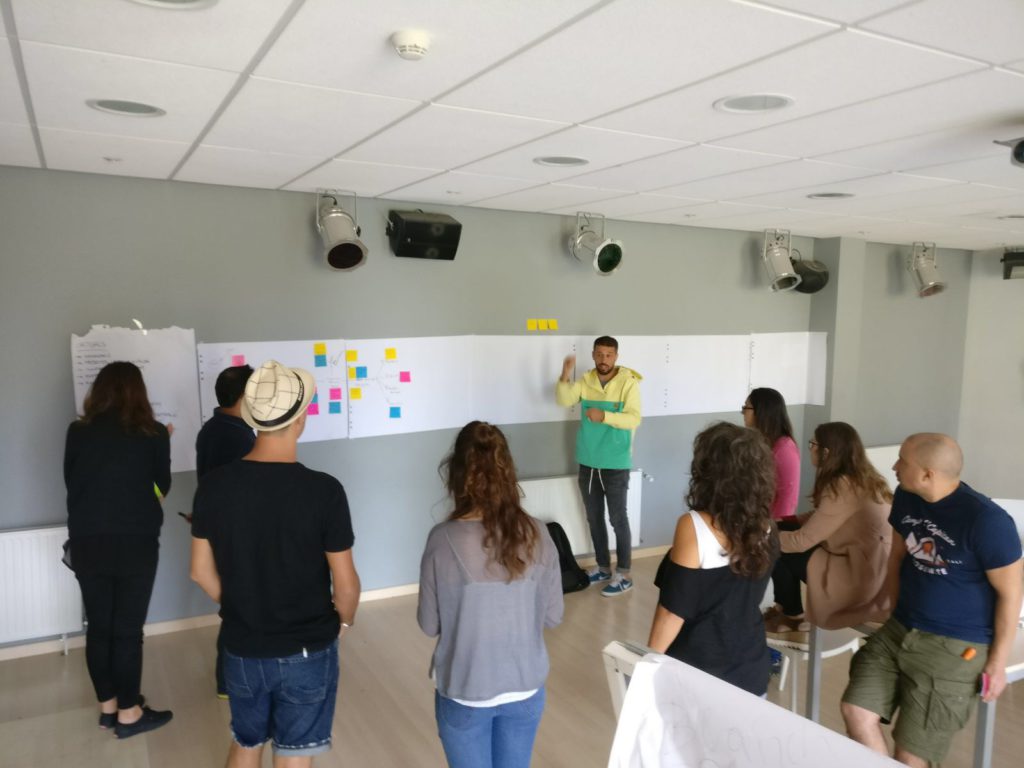 El pasado día 1 de noviembre tuve el placer de ser invitado por la asociación de antiguos alumnos de la UPV, para dar una charla en su grupo Innova y Acción (#innovayacción) sobre el reto que tenemos todos de organizarnos para innovar con éxito en nuestras respectivas empresas.