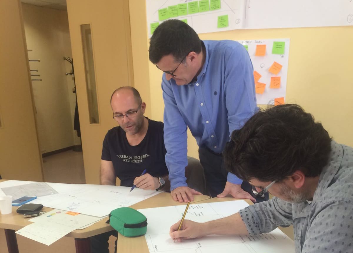 En el taller de Customer Journey Map amb els agents d'innovació de les Escoles Pies de Catalunya.