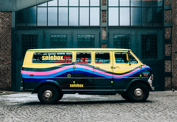 Botiga ambulant de sabatilles AirMax